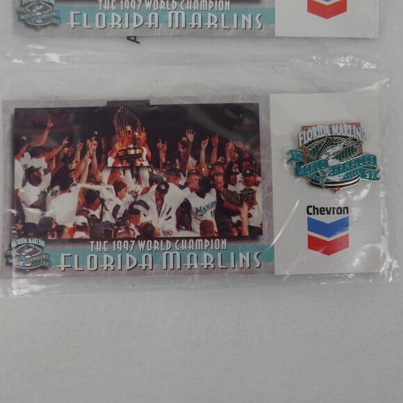 4 FLORIDA MARLINS /MIAMI MARLINS Lapel Pins 1997 2000 2001 - Picture 6 of 11
